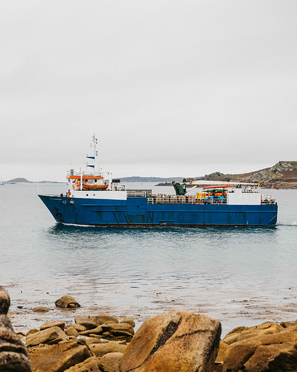 Gry Maritha deparing the Isles of Scilly for Penzance