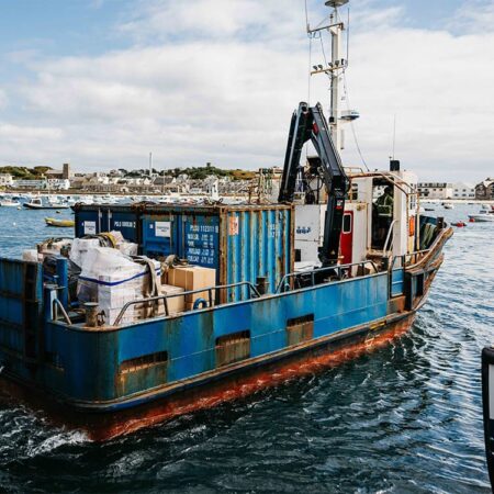 Lyonesse Lady departing St Mary's quay fully loaded for deliveries