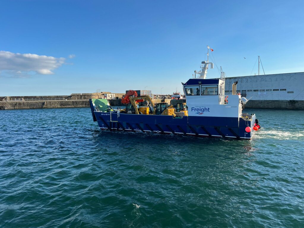 Gugh transporting goods to St Mary's